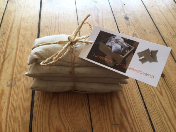 zandzakjes van 250 gr.